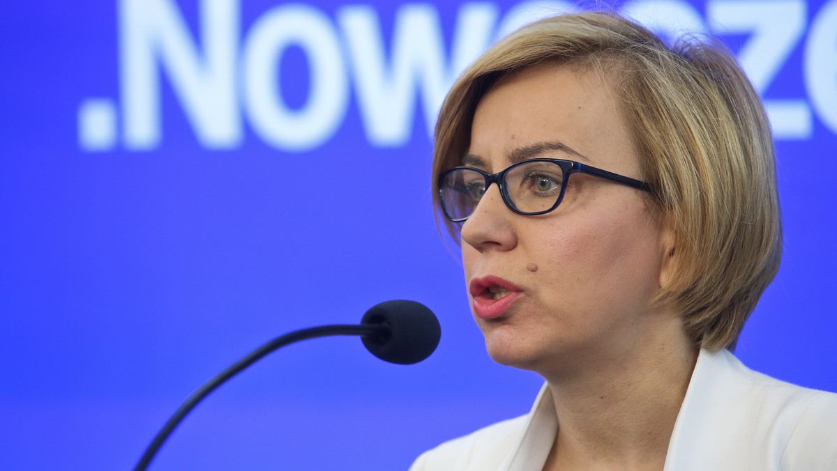 Polska potrzebuje bezwzględnie reformy finansów publicznych - uważa wiceszefowa komisji finansów publicznych Paulina Hennig-Kloska (Nowoczesna). Pomysłem na taką reformę, według niej, jest projekt ustawy o zrównoważonym budżecie, który złożyła Nowoczesna.