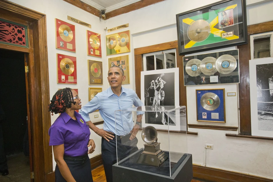 Obama je u Kingstonu odmah posetio muzej rege-legende Boba Marlija