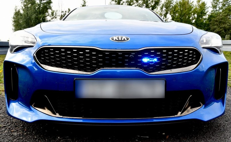 Kia Stinger - nieoznakowany radiowóz śląskiej policji