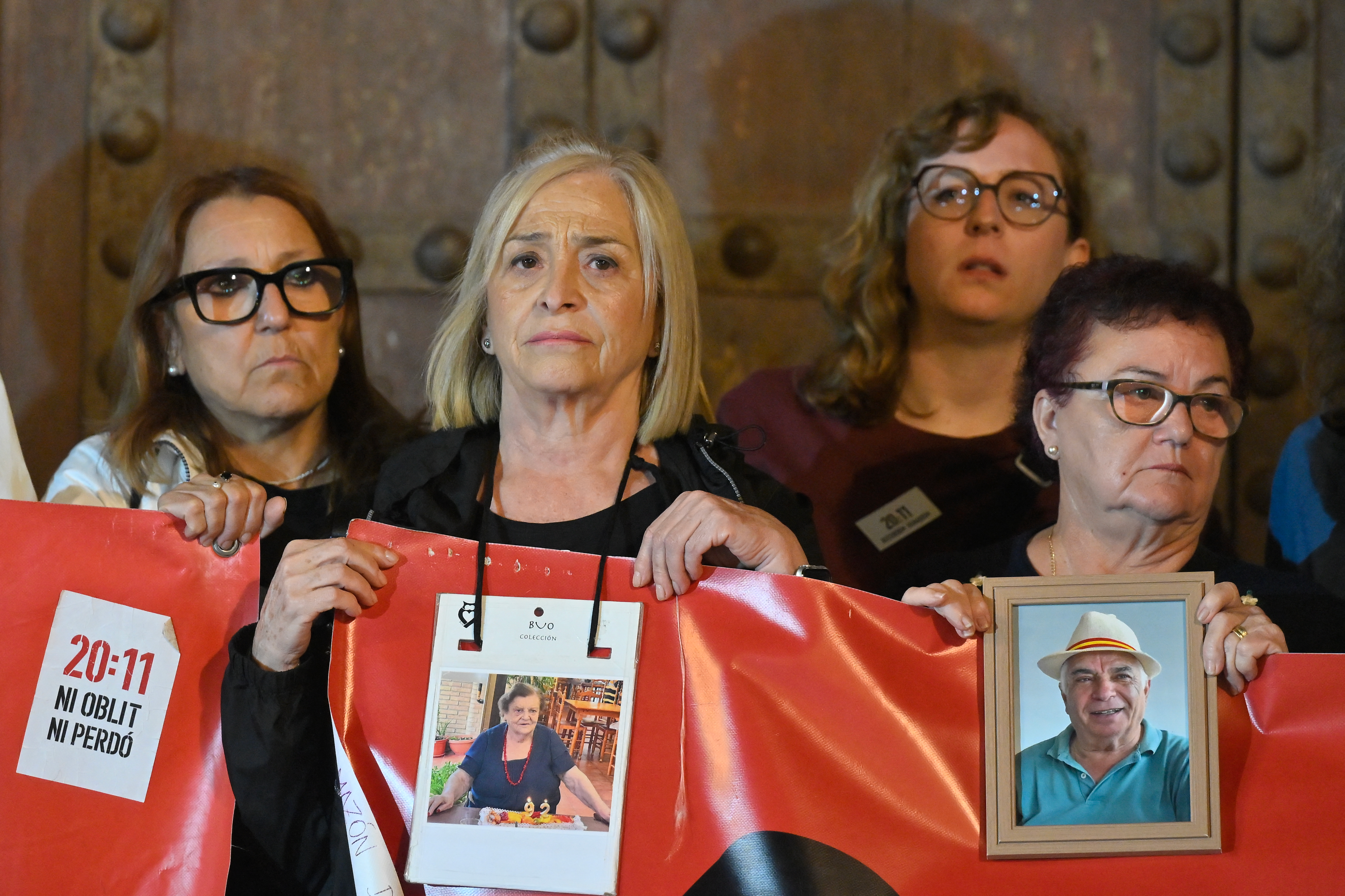 Pradas revela la orden de «no llamar» a Mazón: canceló llamadas dos veces