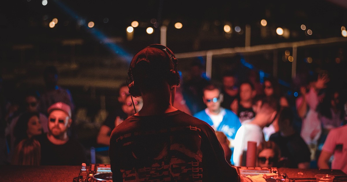 Sztrókot kapott egy fiatal magyar DJ, kritikus állapotban fekszik a kórházban