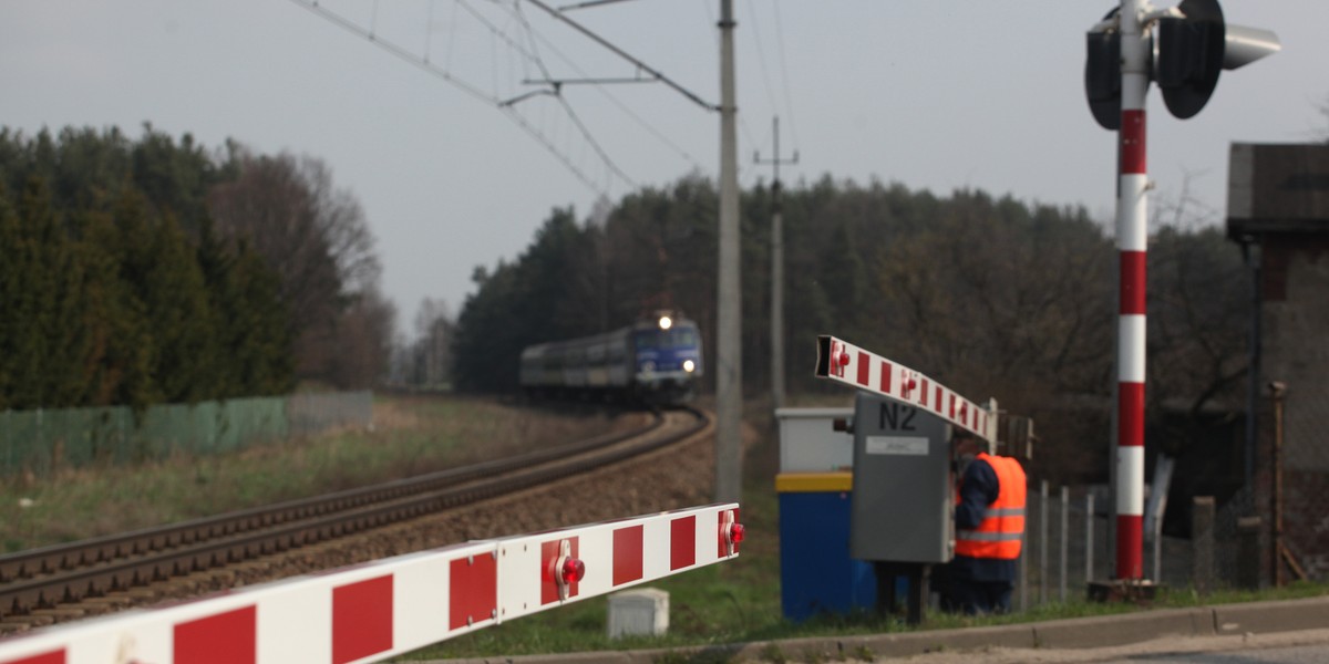 Mosty. Wypadek na przejeździe kolejowym.