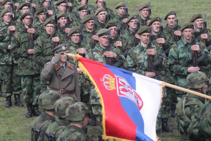 Za sve one koji to žele, posle evidentiranja, omogućeno je dobrovoljno služenje vojnog roka.