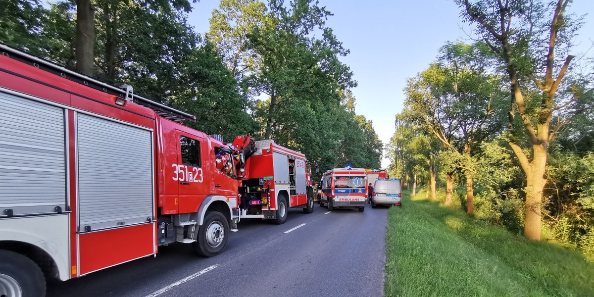 Nastolatki wyszły na rowery. Jedna z nich nie żyje, druga walczy o życie