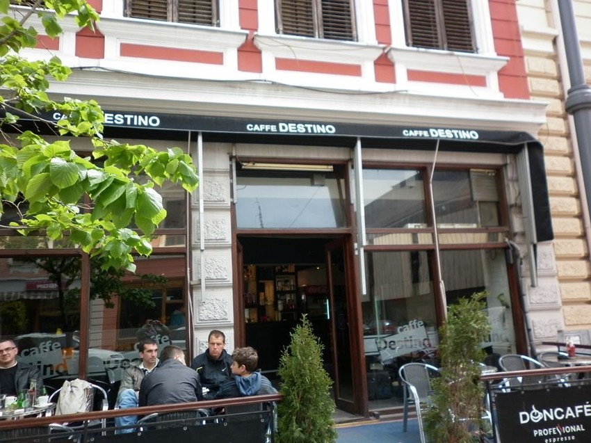 Tuča počela u toaletu, a nastavljena na ulici: Kafić „Destino”