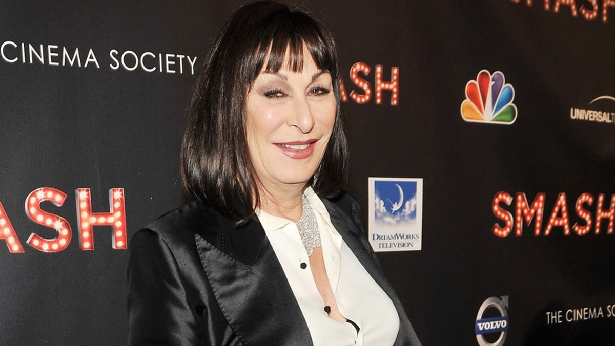 Anjelica Huston przyznała się do słabości do niegrzecznych chłopców.  od zawsze miała słabość do złych chłopców. - Zawsze pociągali mnie niegrzeczni chłopcy. Aktorzy, muzycy, artyści. Ten typ mnie kręci - wyznała aktorka.