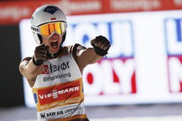 Kamil Stoch rozbija bank w skokach narciarskich. Jak wypada na tle innych sportowców