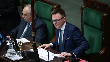 Czy Szymon Hołownia zdjąłby krzyż w Sejmie? Jasna deklaracja marszałka. "Mówię otwarcie"