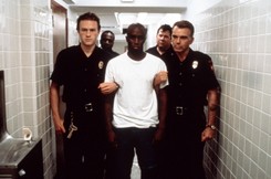 Gwiazdor nie wyjdzie z więzienia za kaucją. 'Zagrożenie dla społeczeństwa'