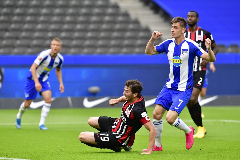 Gol Krzysztofa Piątka z Eintrachtem