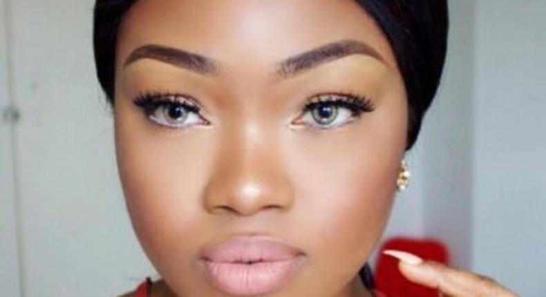 Youtube sensation/beauty blogger Ajays Glam shows off almost bare makeup look