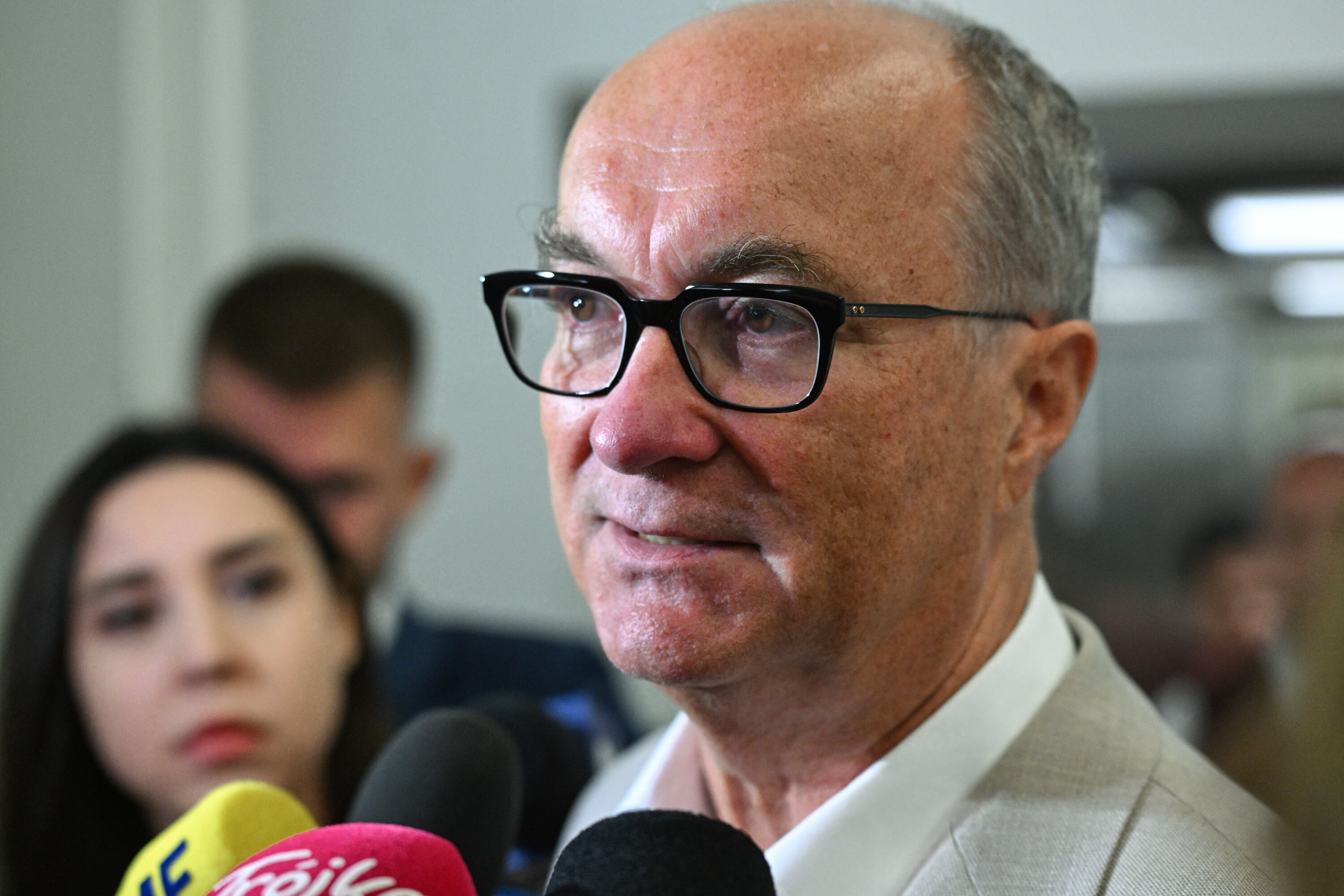 Rekonstrukcja rządu przesunięta na wniosek Hołowni