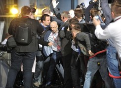 PO atakuje PiS za incydent przed debatą. 'Grozili pracownikom TVP zwolnieniami'