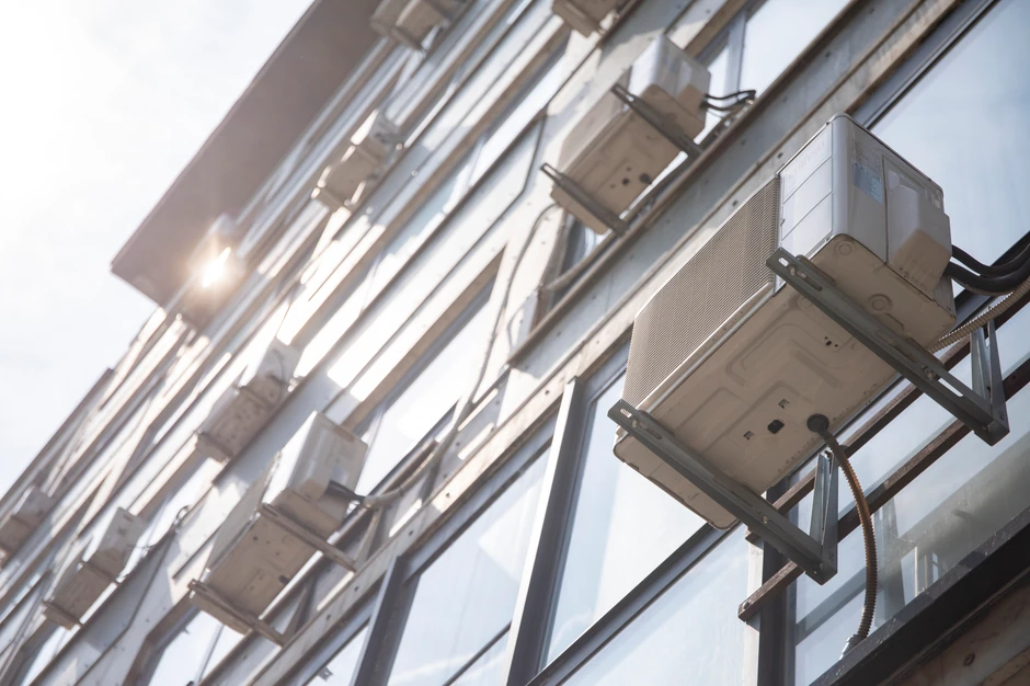 U zaivnsosti gde se nalazi objekat i da li je zaštićen zelenilom zavisi koliko će biti korišćen klima uređaj