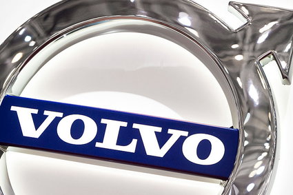 Volvo rezygnuje z silników spalinowych. Stawia na auta hybrydowe i elektryczne