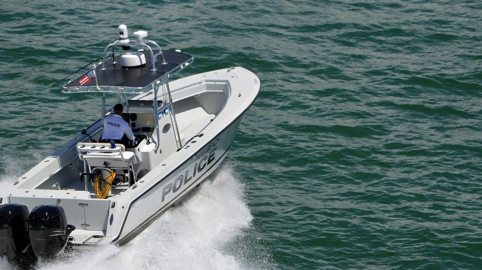 Policyjna łódź (zdjęcie ilustracyjne)