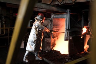 KGHM przymierza się do kolejnych zagranicznych przejęć