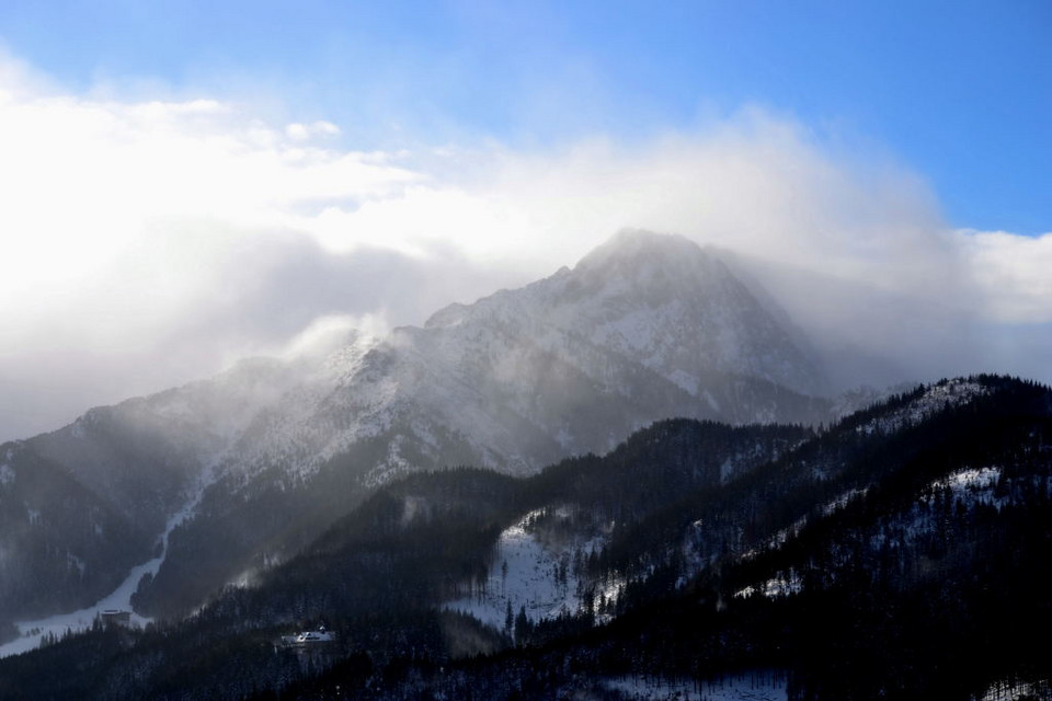 Polska - mroźne Tatry na rakietach