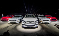 Ford Mustang Mach-E ujawniony. To nowy elektryczny SUV z ogromnym zasięgiem