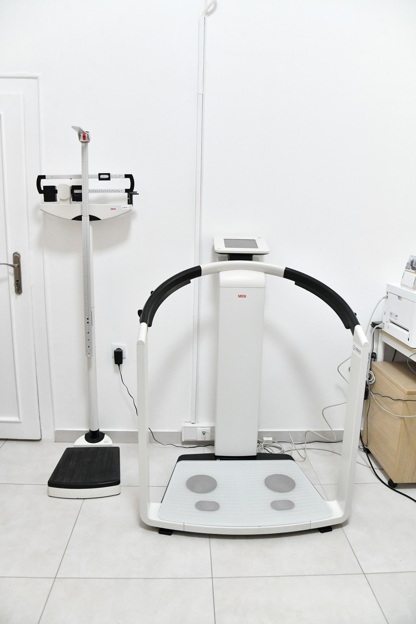 Vaga za merenja sastava tela metodom bioimpedance