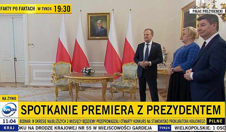 Prezydent Andrzej Duda spóźnił się na spotkanie z Donaldem Tuskiem siedem minut (screen z TVN)