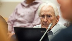 Proces 'buchaltera z Auschwitz'. Prokuratura chce 3,5 roku więzienia