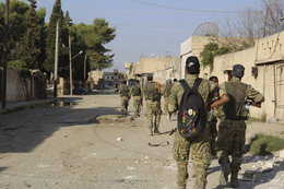 Piąty dzień ofensywy przeciwko Kurdom. Tureckie siły opanowały część syryjskiego miasta Suluk