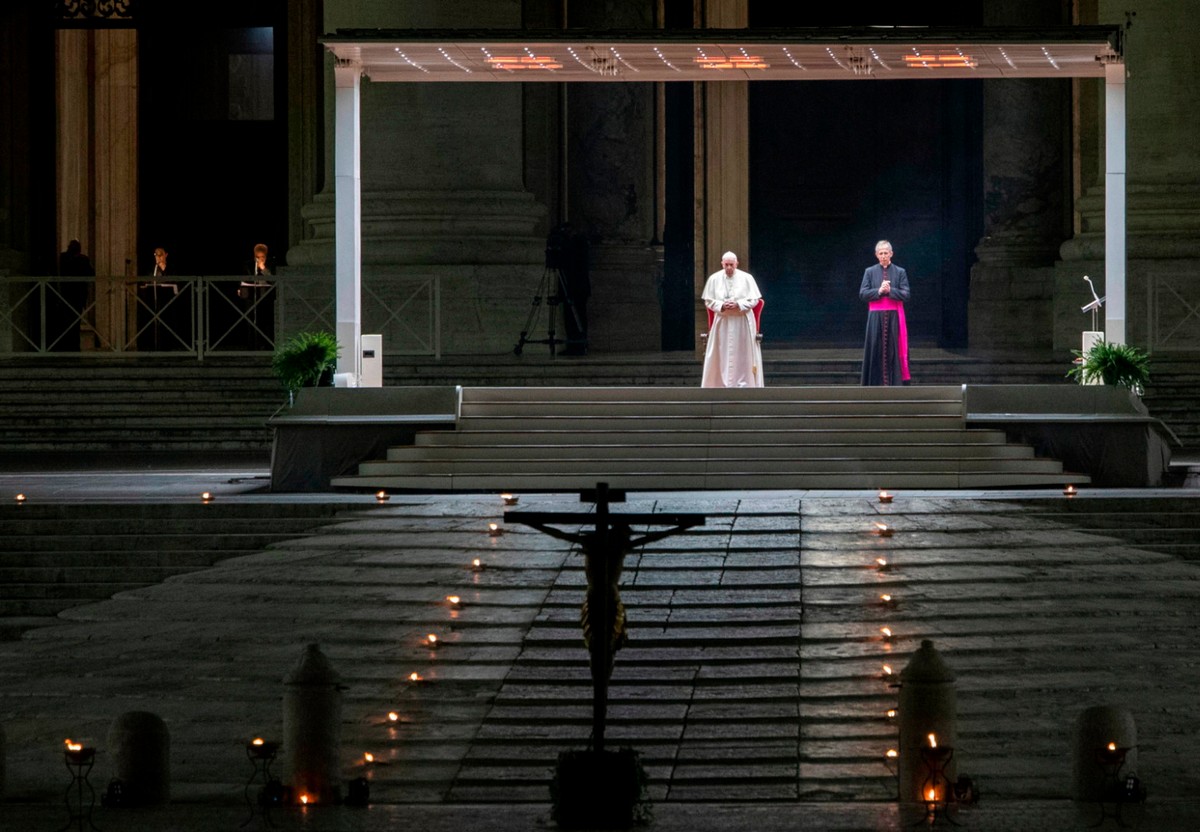 Papież podczas Drogi Krzyżowej