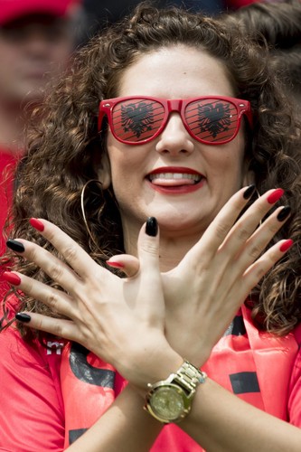 Futbolowa gorączka ogarnęła nie tylko mężczyzn. Zobacz fanki Euro 2016