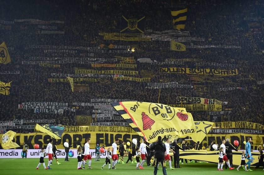 Kibice Borussii Dortmund zaatakowali fanów RB Lipsk