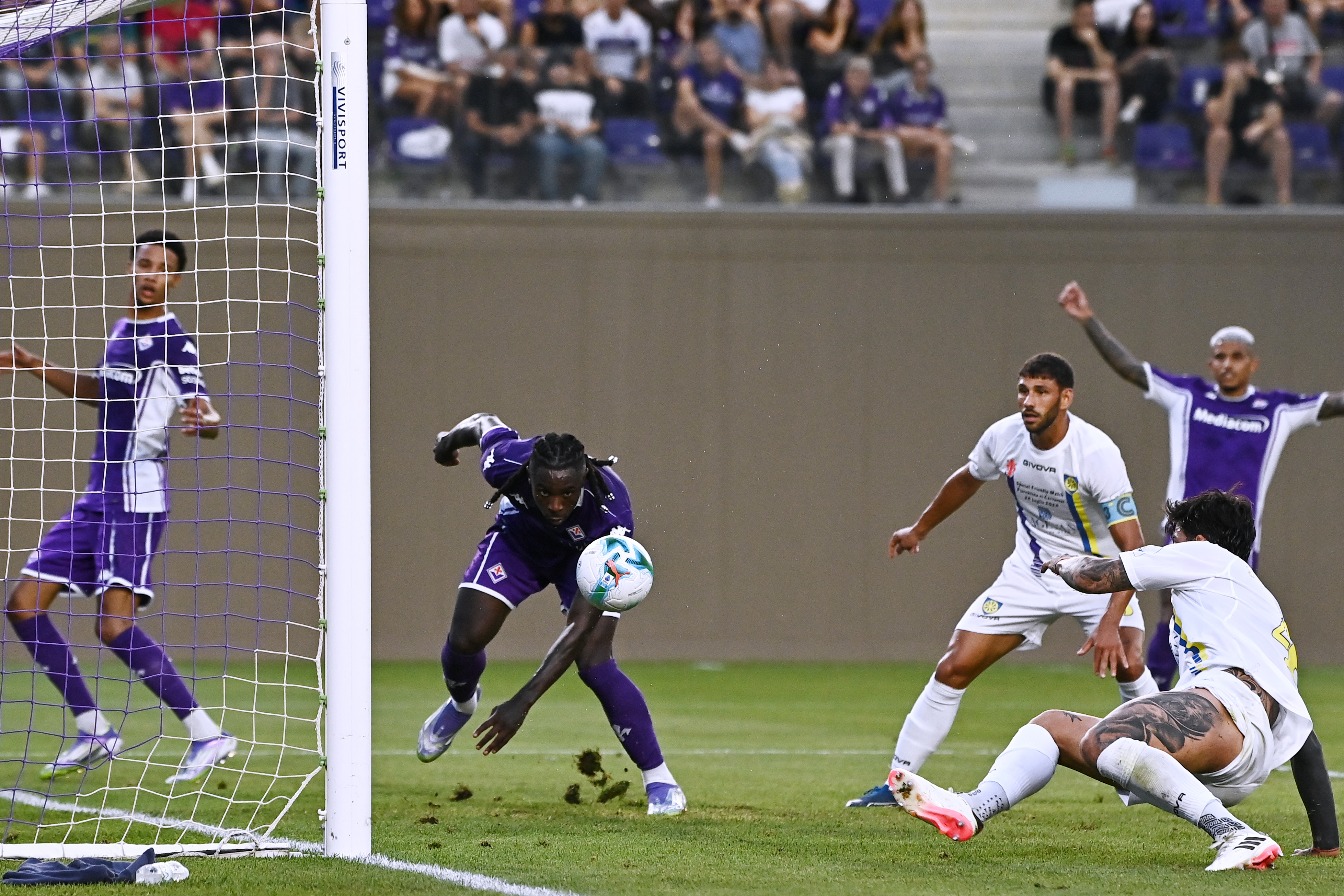 Morte Pin: ex moglie chiede indagini per omicidio