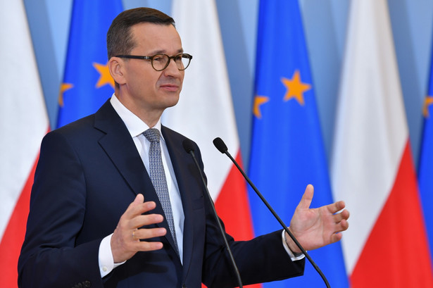 Morawiecki: Na razie nie ma mowy o zamknięciu gospodarki