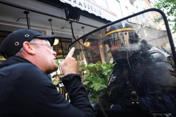 "Nie ma związku między imigracją a zamieszkami. 90 proc. aresztowanych to Francuzi"