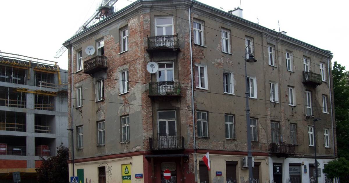 Nowy sposób dilerów narkotykowych na Pradze. Ukrywają linki w graffiti