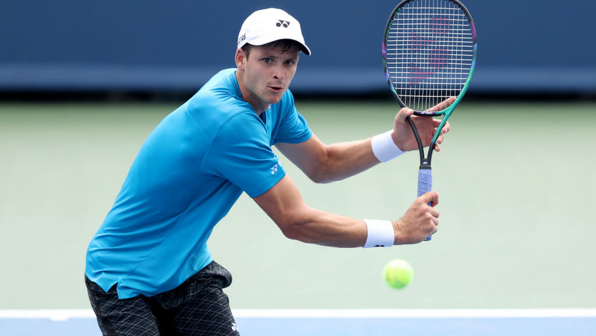 Hubert Hurkacz - Andy Murray. Polak walczy o półfinał. Live. ATP w Metz. 