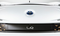 To rewolucja w akumulatorach samochodów elektrycznych. Ładowanie w 15 minut i większy zasięg