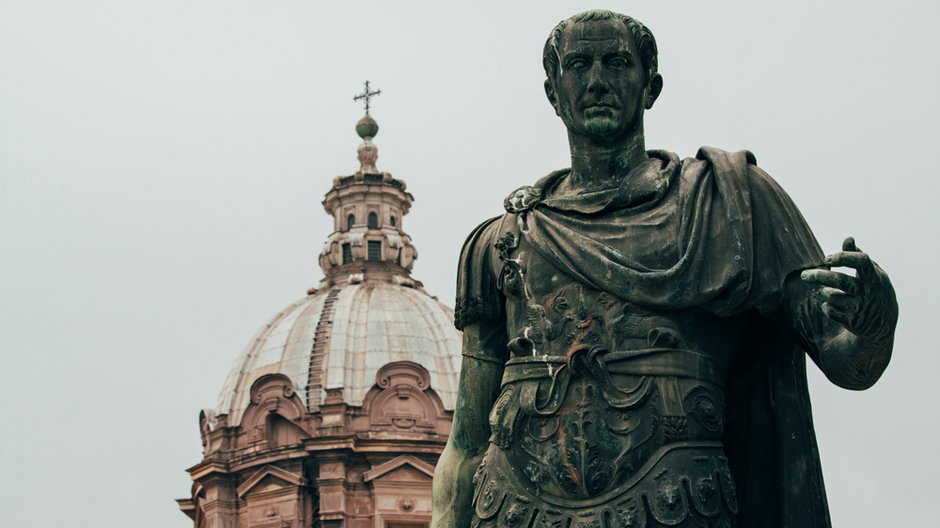 Posąg Juliusza Cezara