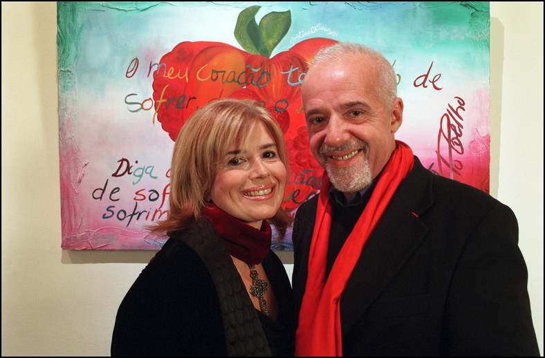 Paulo Coelho z żoną, Christiną Oiticiką w 2001 r. 