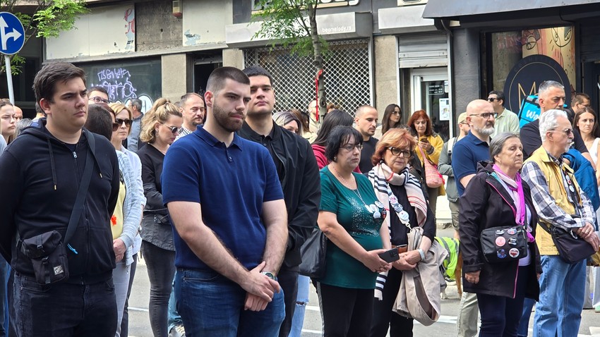 16 minuta ćutanja ispred RTS