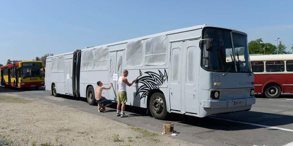 LEGALNE GRAFITTI NA AUTOBUSIEA RZECZNIK PRASOWY MPK