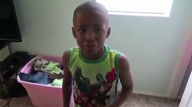 Felháborító! Hashajtóval etette meg gyerekeit a kegyetlen apa egy videó  kedvéért – Itt a felvétel - Blikk