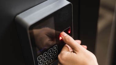 odcisk palca w ewidencji czasu pracy. czy to legalne i bezpieczne rozwiązanie?