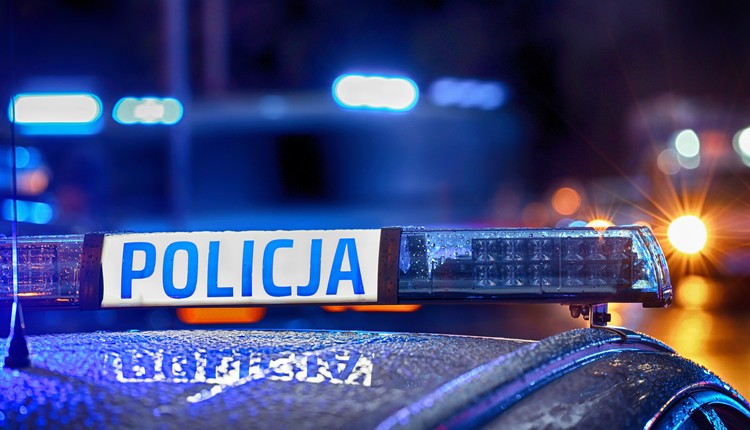 70-latka wjechała BMW w ogródek kawiarniany w Krakowie. Ranna turystka