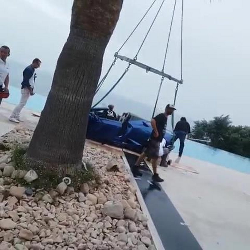 Modelka utopiła Lamborghini w basenie. Wszystko przez obcasy!