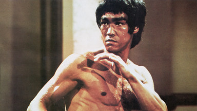 Bruce Lee zasnął i już się nie obudził. Po jego śmierci pojawiły się głosy o klątwie