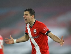 Liga angielska. Jan Bednarek zmierzy się z Cristiano Ronaldo