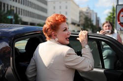 Konfederacja wzywa rząd do uznania Mosbacher za persona non grata w Polsce
