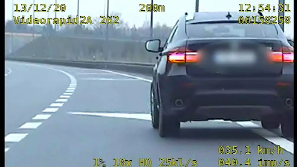 BMW gubiące śruby z przedniego koła na autostradzie A1