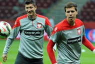 Robert Lewandowski i bramkarz Wojciech Szczęsny