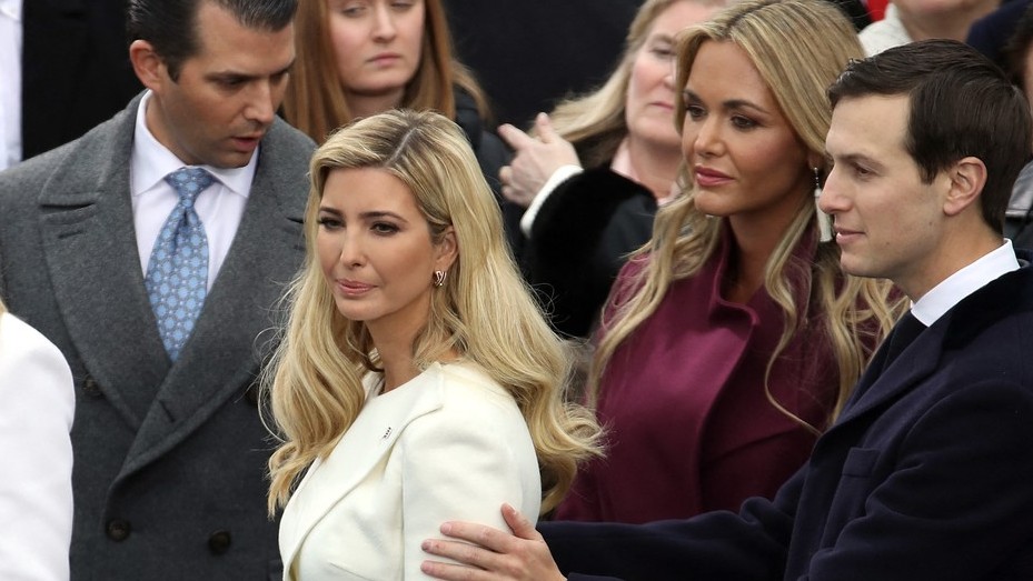 Ivanka Trump, Vanessa Trump a Jared Kushner a rodina 20. januára 2017 vo Washingtone, DC na inauguračnom ceremoniáli Donald J.